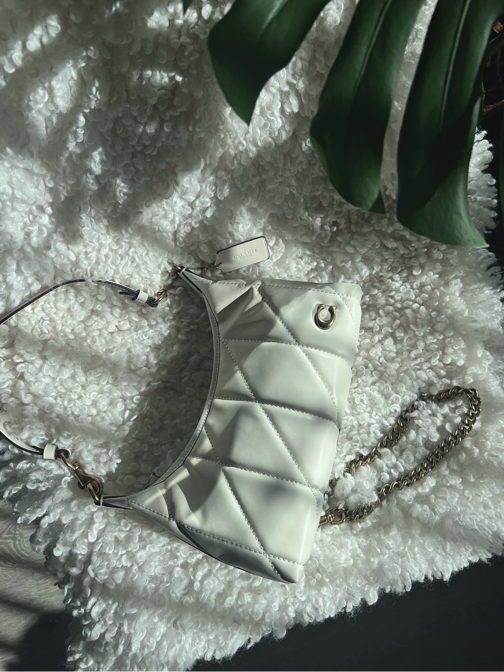 ✨🐰 Authentic Coach Juliet Shoulder Bag 25
With Quilting - Chalk White 🐈 🤍